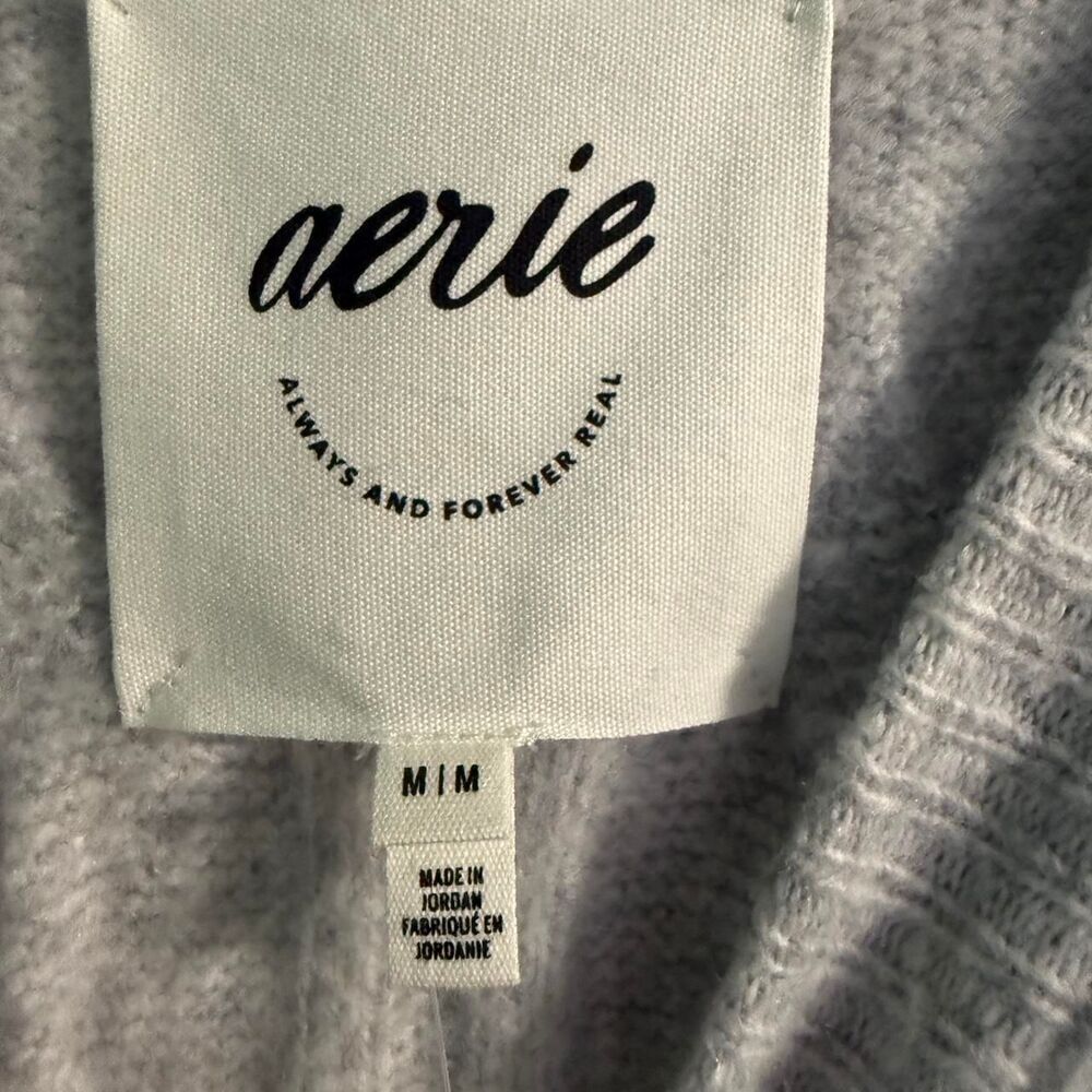 Aerie Cable Knit Sweater NWT Size Medium Heather Grey Pearl Beads Crew Neck - Picture 6 of 7